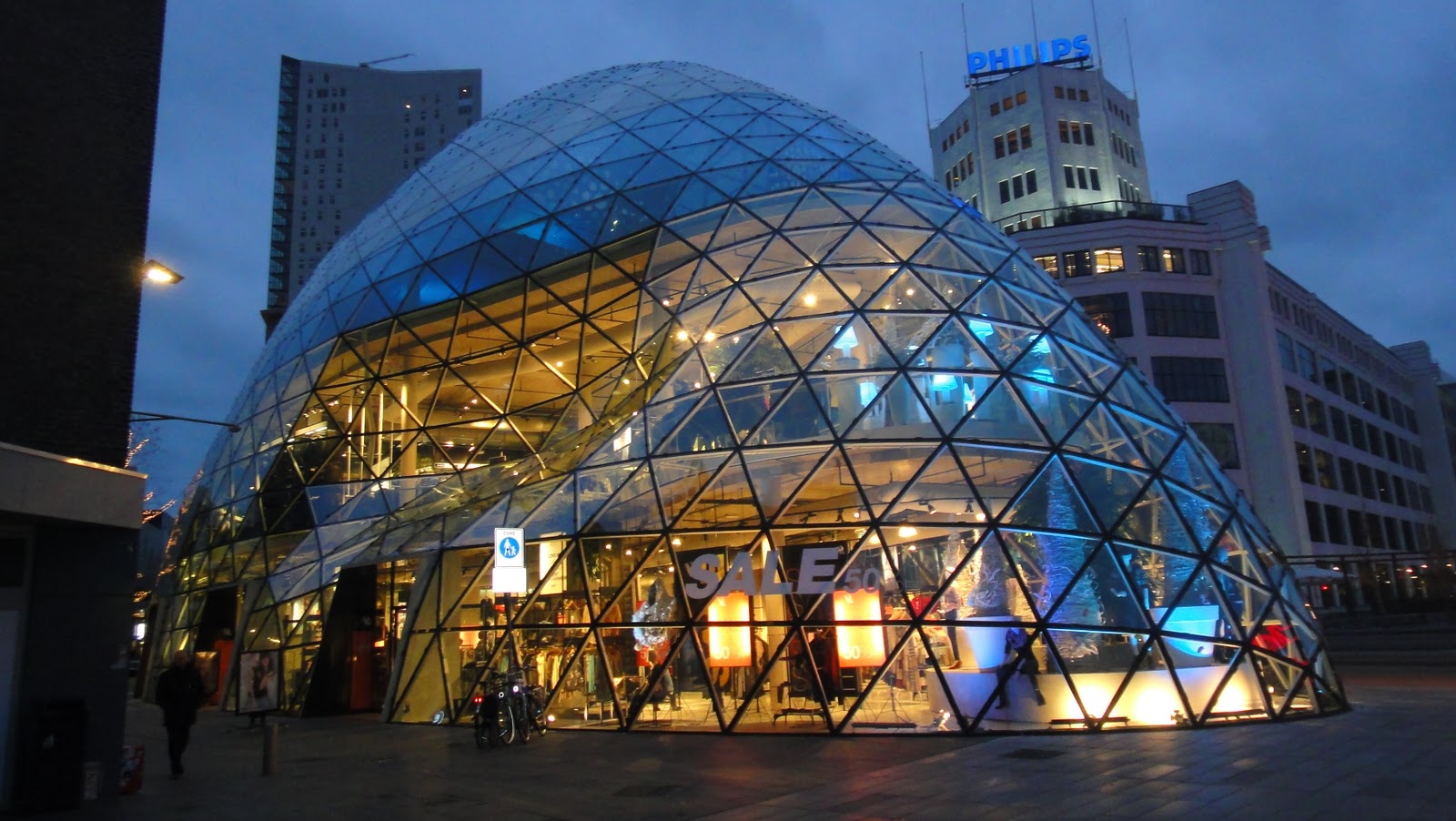 VacaChé: Las Rutas de MJ y Javi: Rotterdam y Eindhoven (Viaje a Holanda)