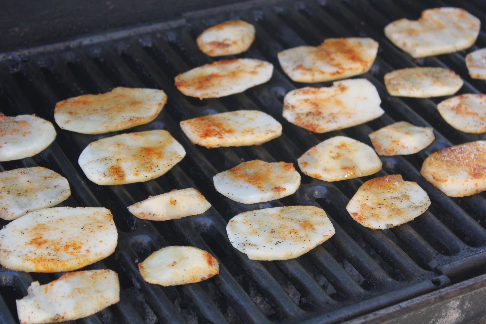 Near to Nothing Grilled Potato Slices