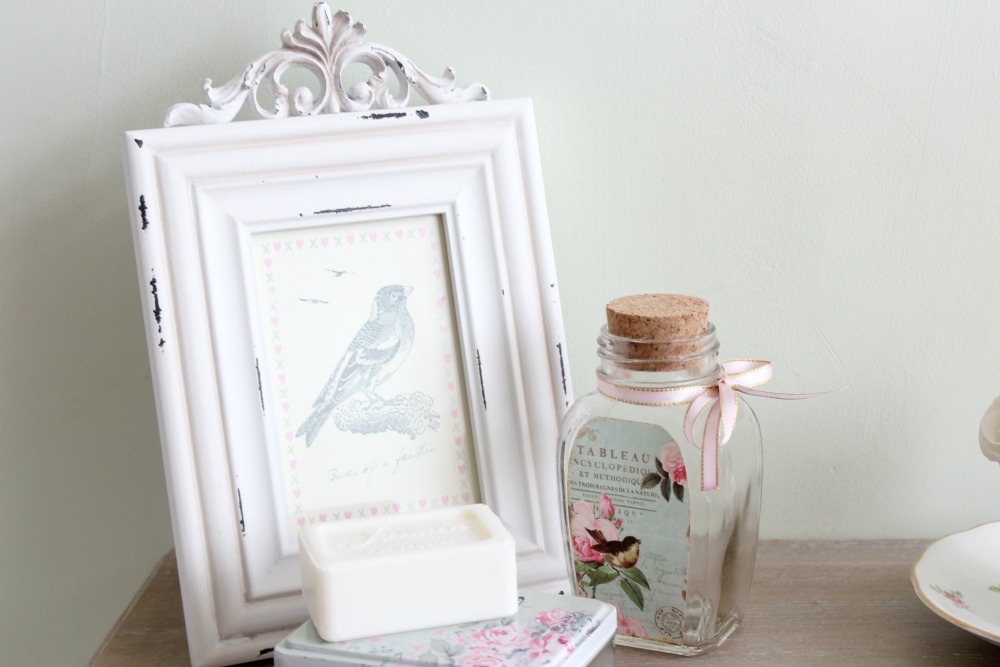 Amy Antoinette - Lifestyle Blog: Shabby Chic Home Accessories