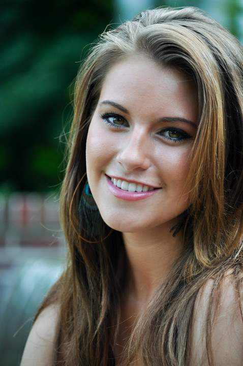 miss delaware usa 2012 winner krista clausen