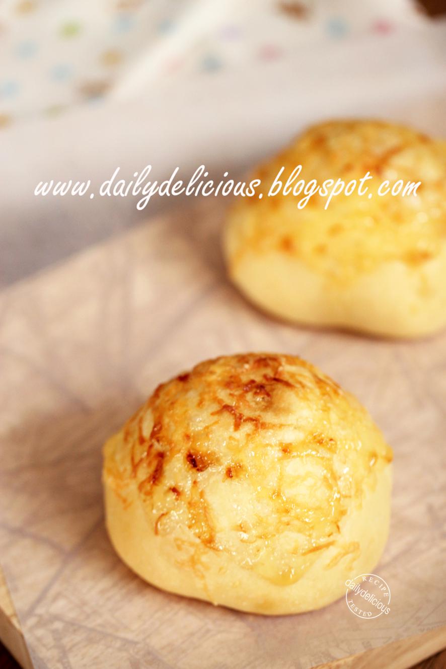 dailydelicious Cheddar cheese buns Sweet and salty soft buns.