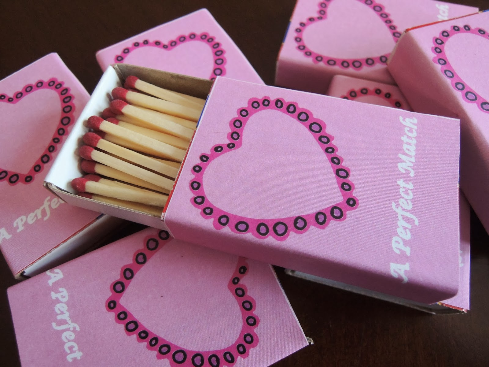 Holly Goes Lightly DIY Matchbox Valentines