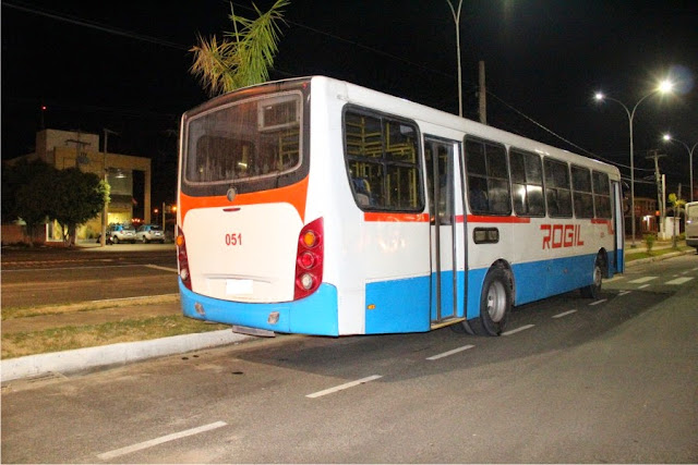 http://4.bp.blogspot.com/-tN55JsECn6k/VMtjLUZvGVI/AAAAAAAAcRQ/bRJYXpWFrEM/s1600/Assalto%2B2.jpg