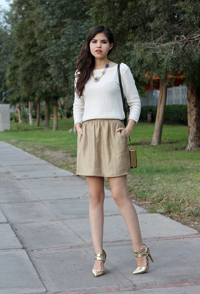open back knit jumper sweater zara flower collar golden gold skirt book clutch heels metallic
