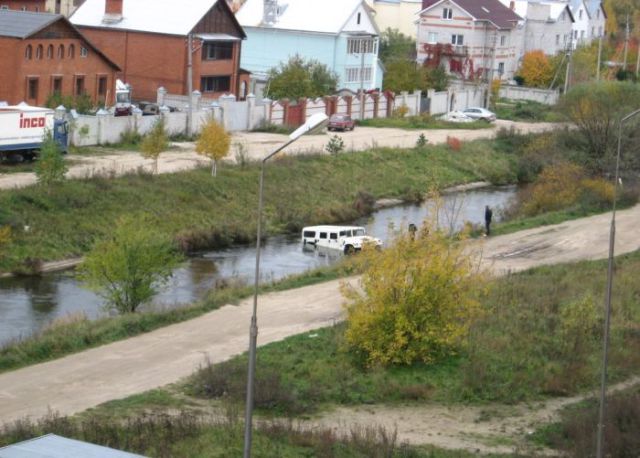 Waiting Bd Hummer Is Not A Fish Funny Car Crash