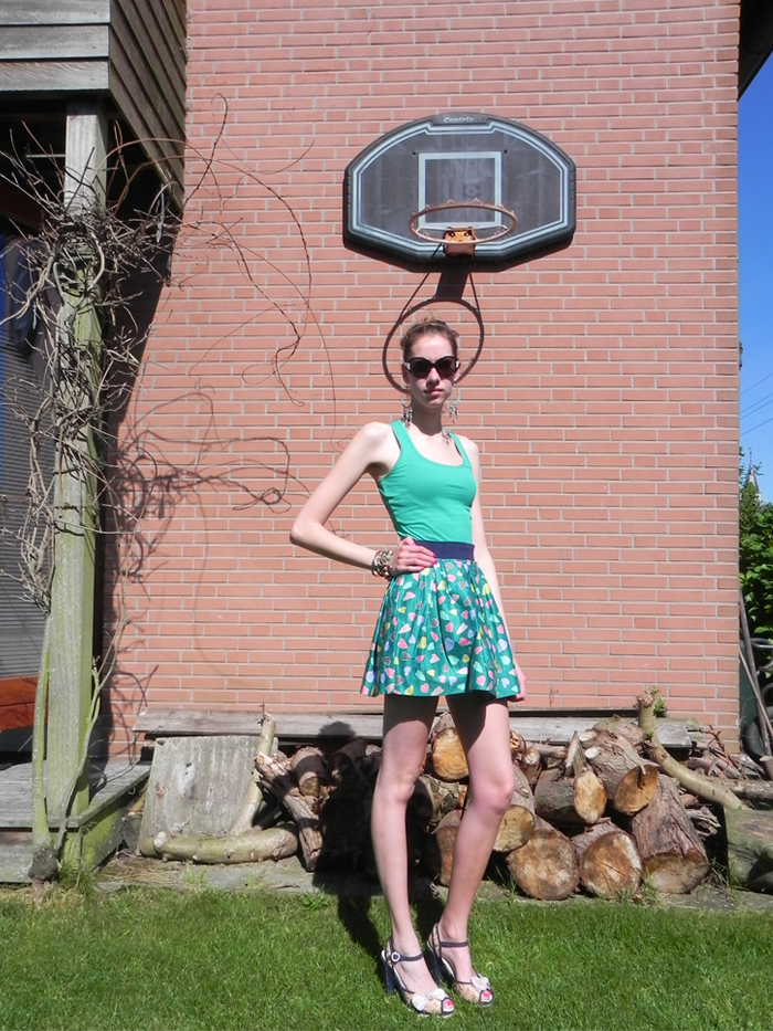 FREAKDELAFASHION New Look " Playing basketball in high heels"