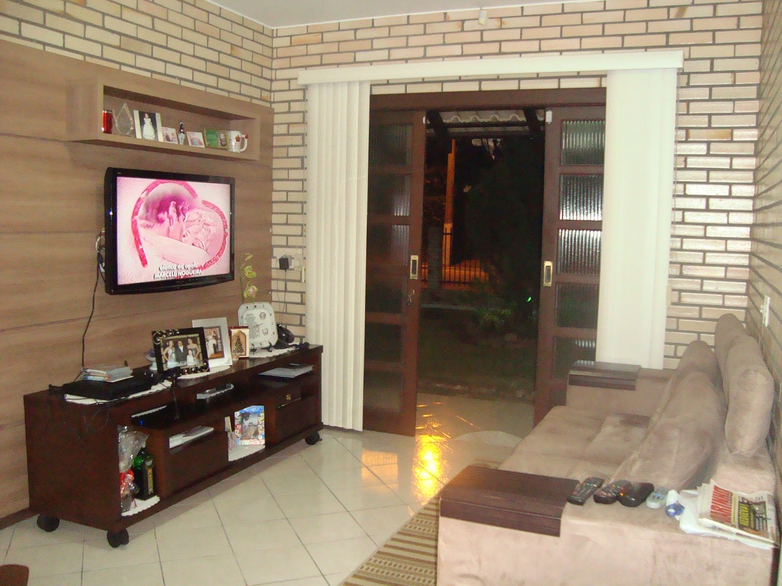 alugo quarto em jardim da penha:casa dispõe de 1 suíte, 2 quartos, 2 banheiros social, sala alugo quarto em jardim da penha:casa dispõe de 1 suíte, 2 quartos, 2 banheiros social, sala