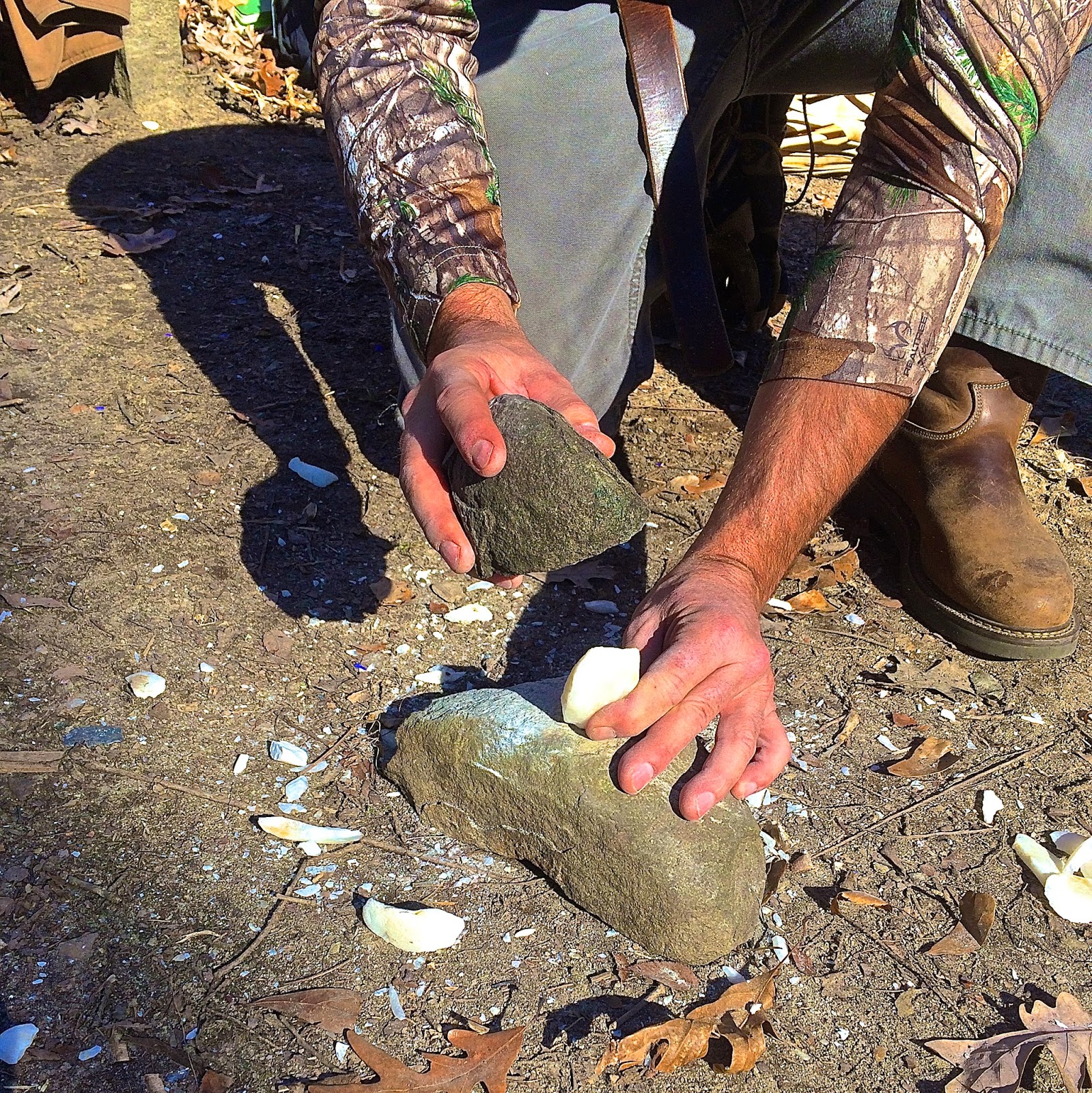 EVERYTHING ABOUT ARCHAEOLOGY WHAT IS THE BAR HAMMER TECHNIQUE