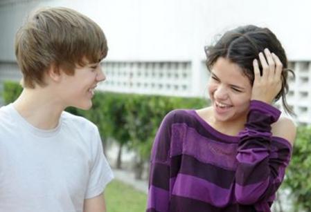 justin bieber laughing gif. justin bieber hate selena