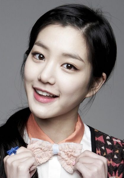 Actress Lee Yu Bi Announces Shell Be Taking Strict Legal 