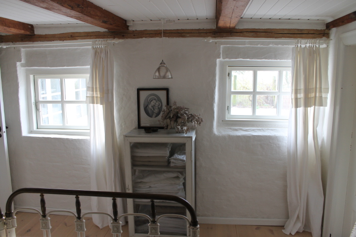 Stilleben no. 49: projekt gulv og loft i soveværelse og walk in ...