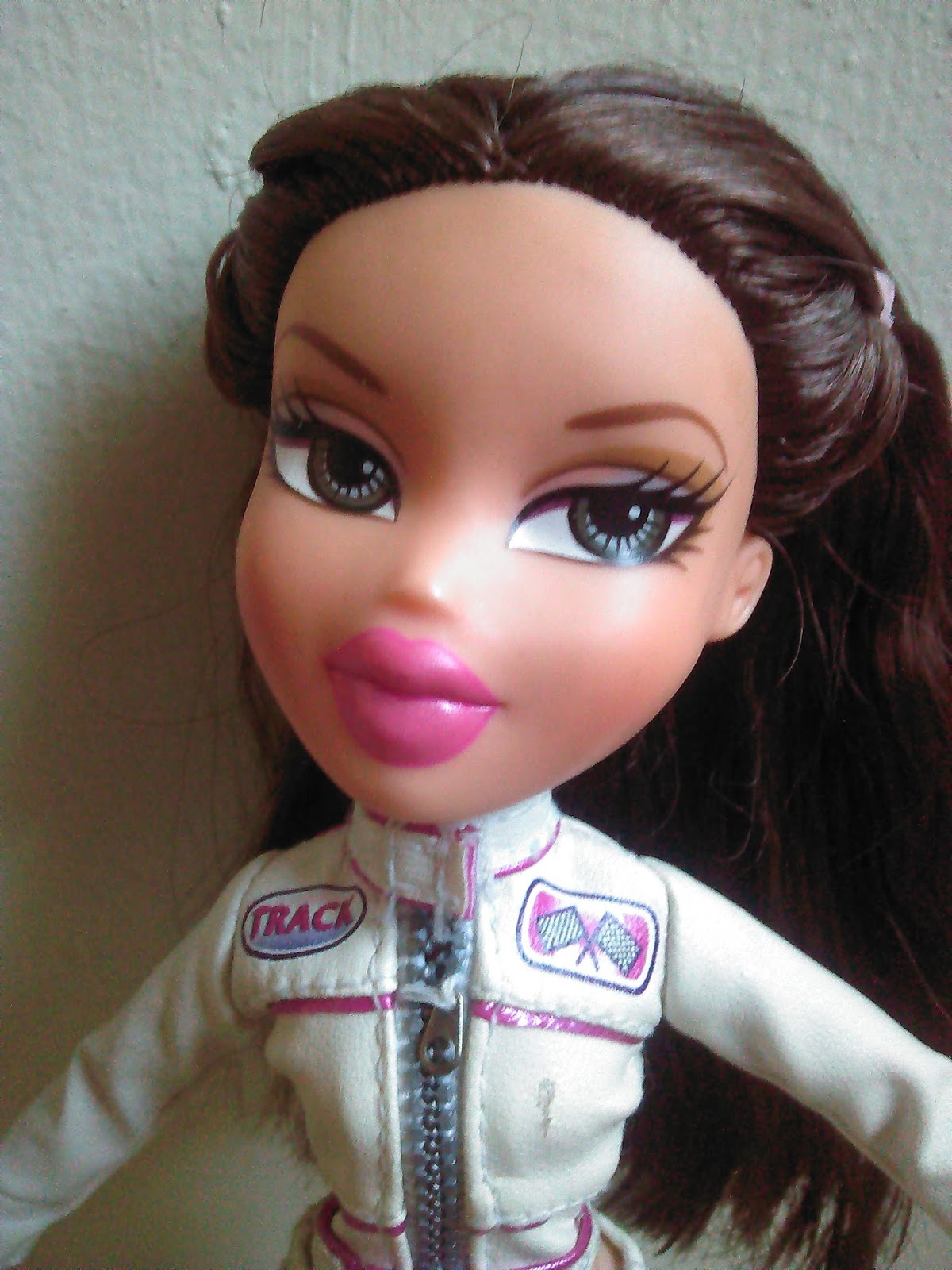 bratz doll with beauty mark