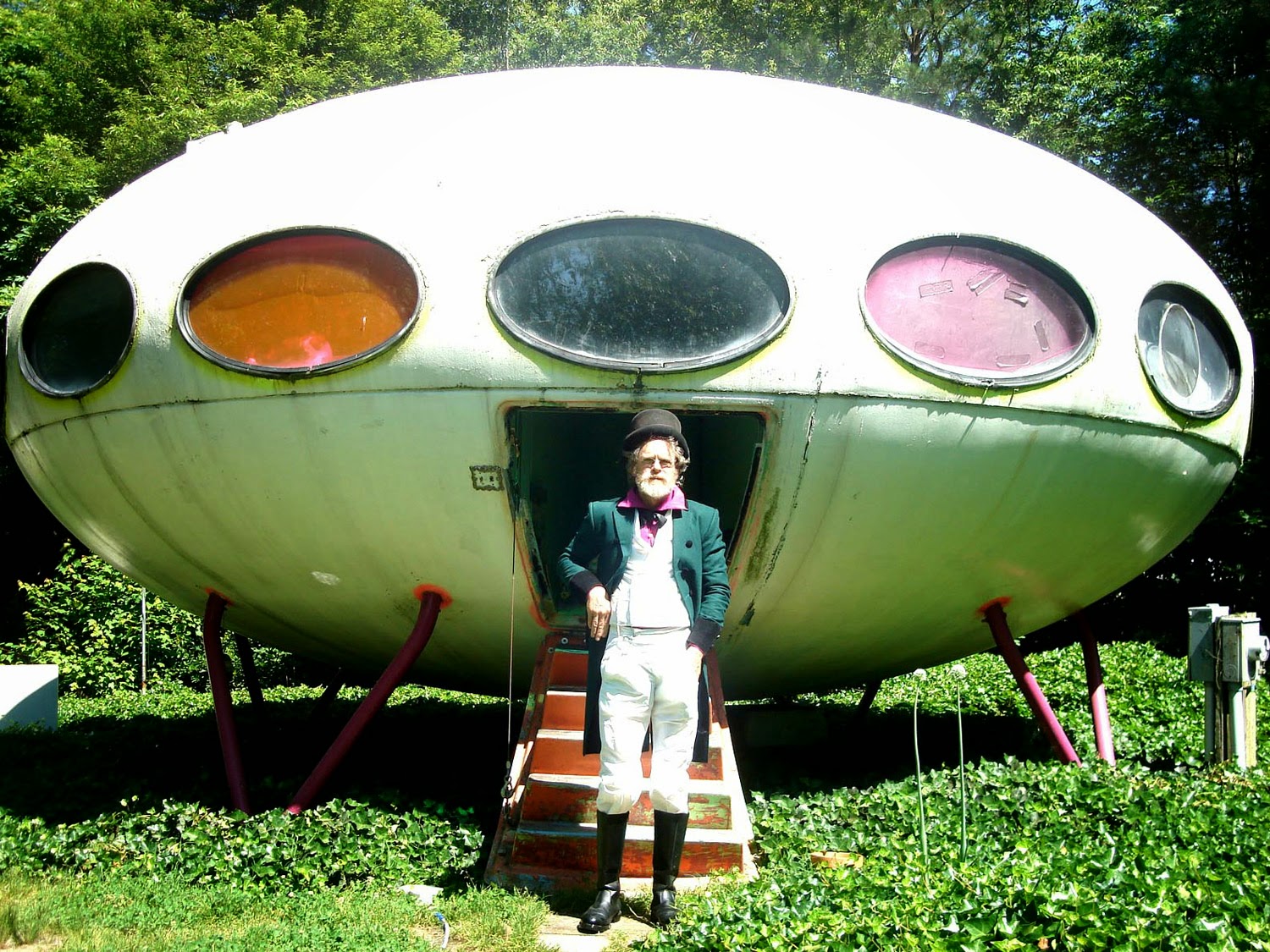 Related post of charles moore house austin texas the futuro