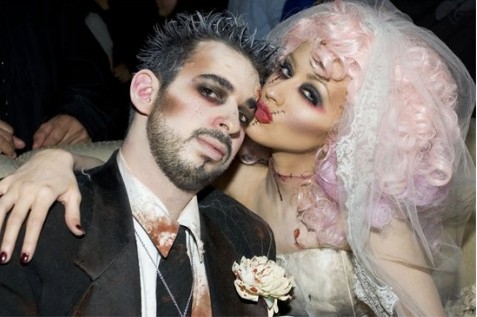 haunted-halloween-couple-wedding.jpg
