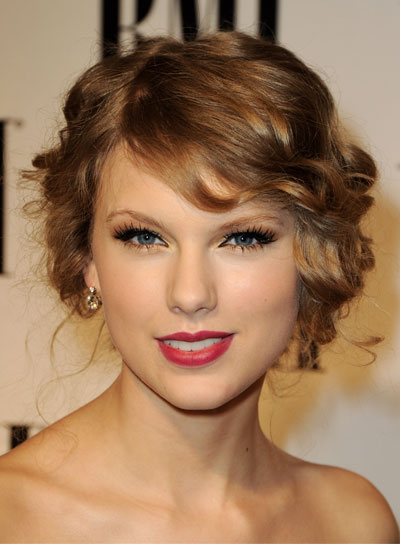 Celebrity Hairstyle Taylor Swift Hairstyles Picture