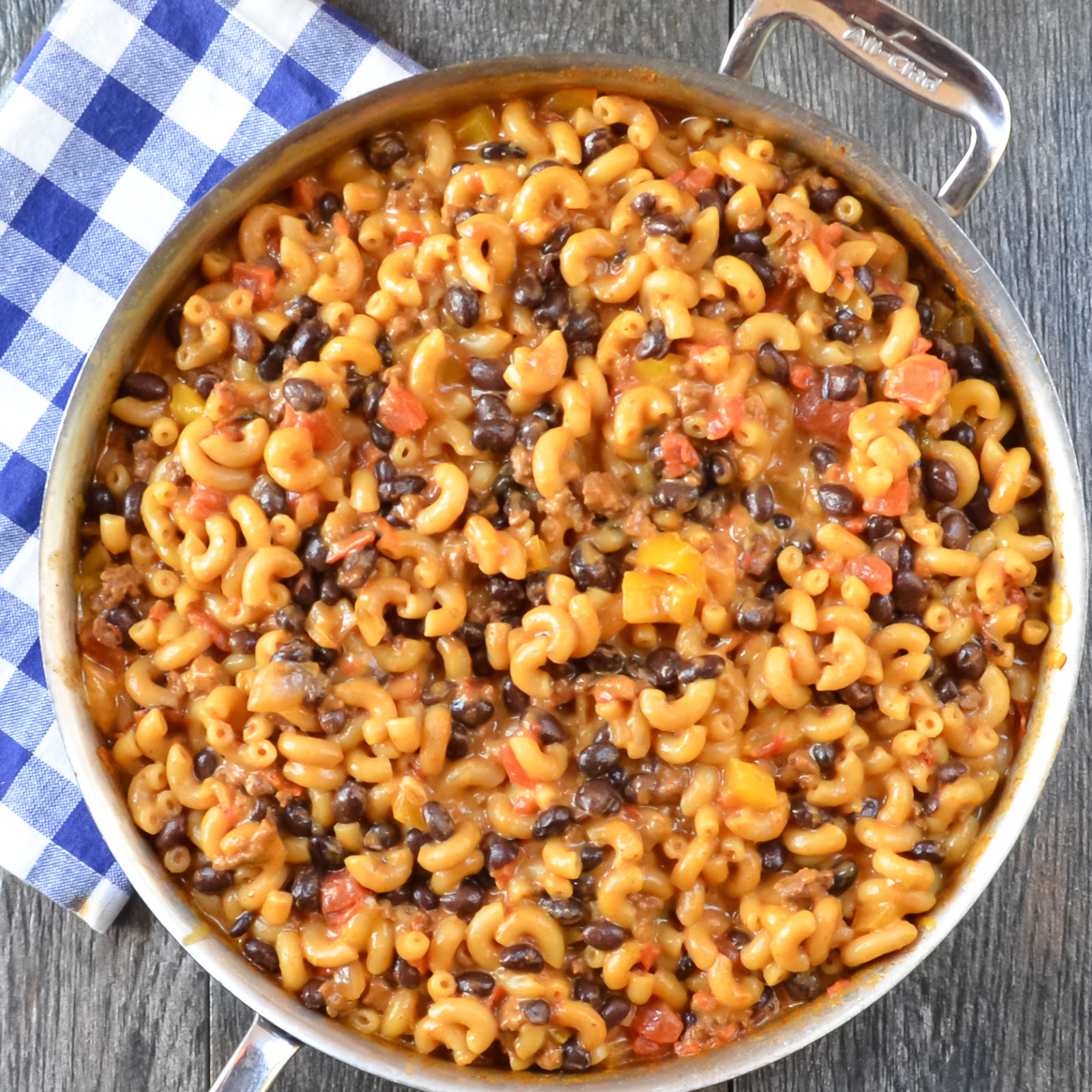 One Pot Chili Mac And Cheese Serena Bakes Simply From Scratch