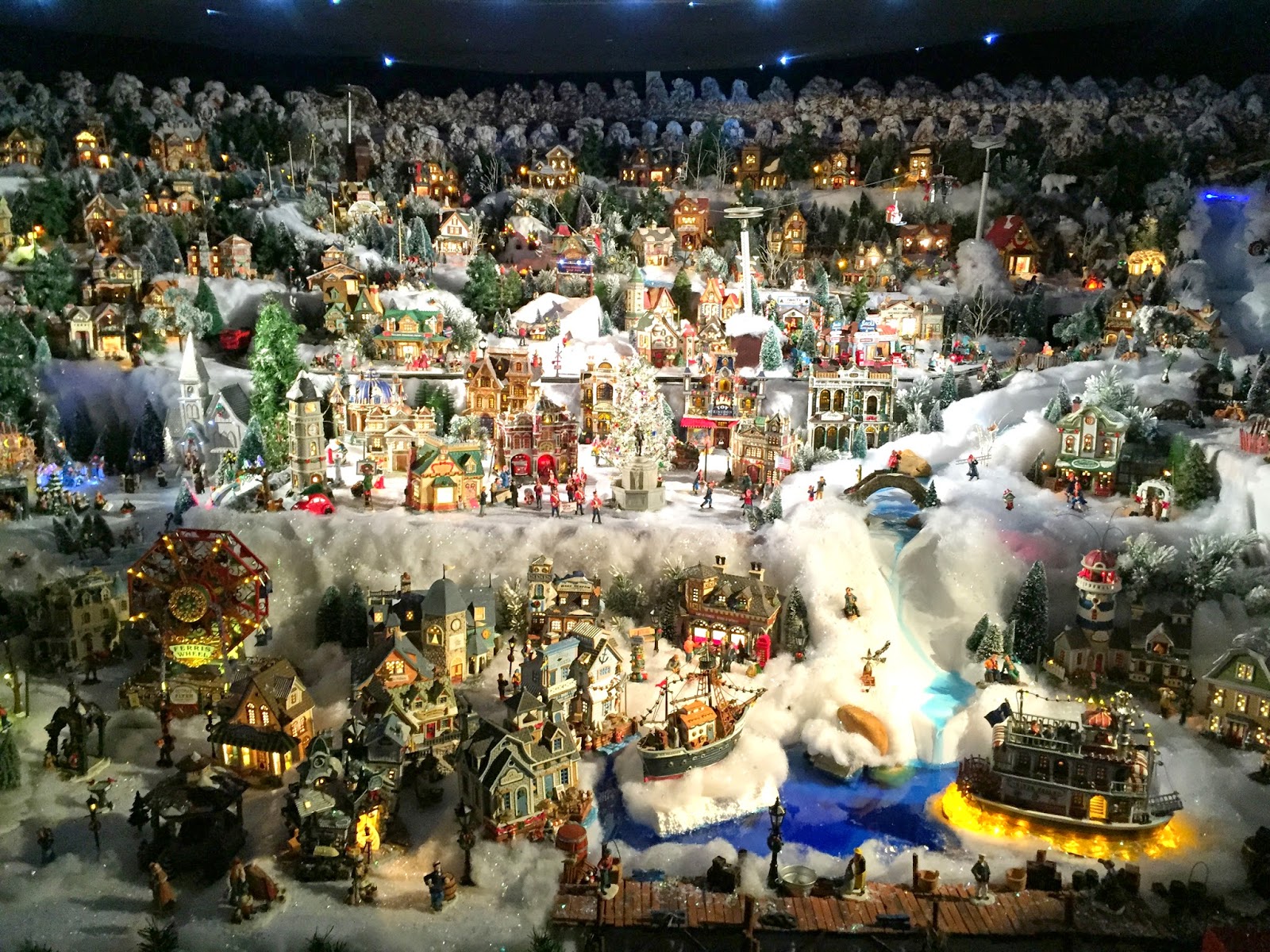 Flavorful Excursions: Where to See Awesome Christmas Lights