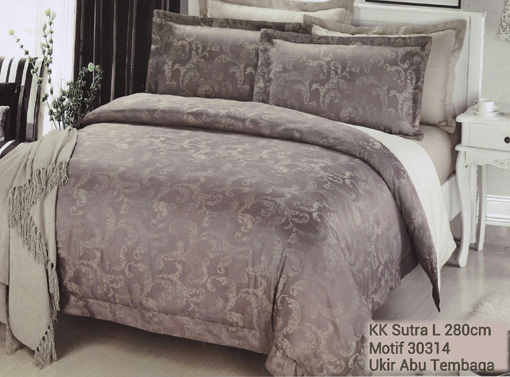 Sprei Kingkoil Sutra Motif Ukir Abu Tembaga Sprei Kingkoil Sutra Motif Ukir Abu Tembaga