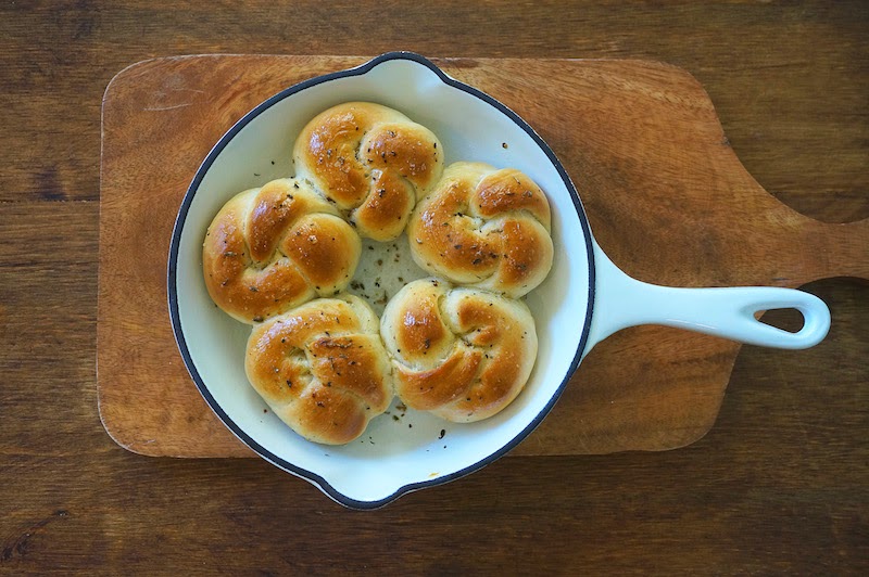 Garlic Butter Knots