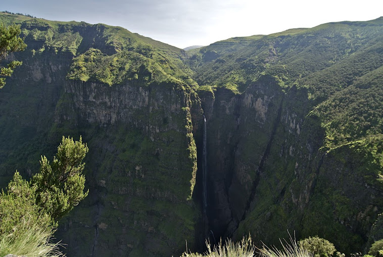 Wasserfall Jimbar (500m hoch)