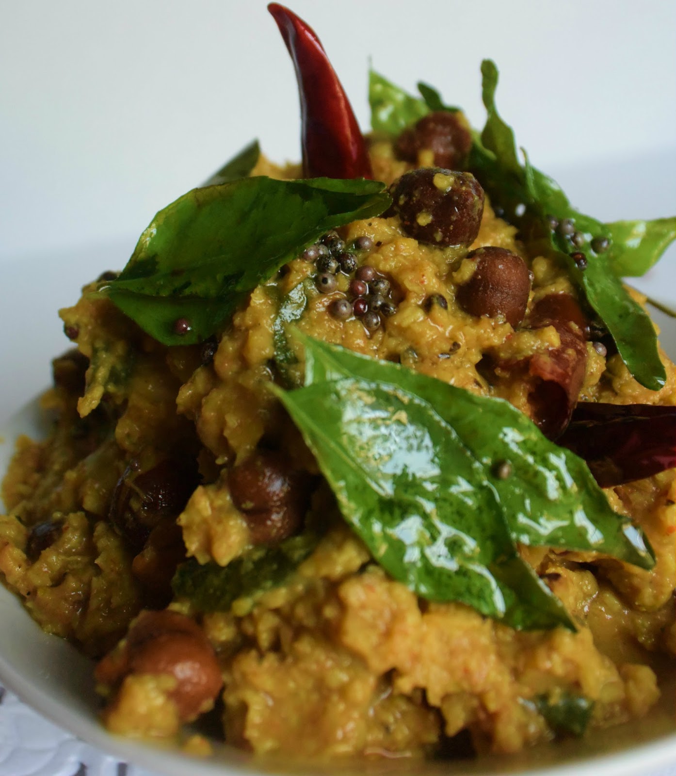 Chenna Kadala Kootu curry Kerala styleYam Bengal Gram Kootu curryOnam