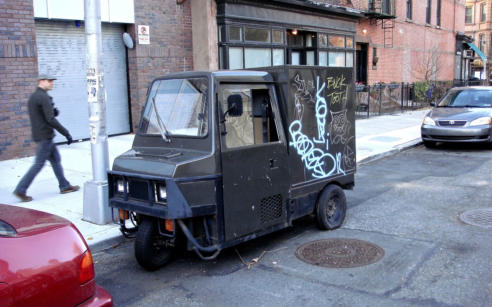 THE STREET PEEP 1990 Cushman Truckster