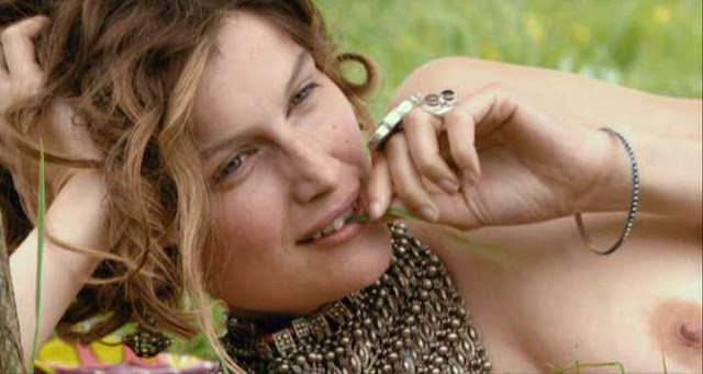 Laetitia+Casta++(22)