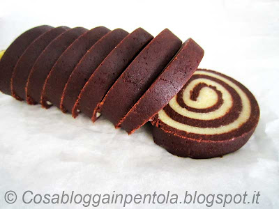 biscotti pasta frolla cioccolato chocolate cacao cosa blogga in pentola ricetta cosabloggainpentola