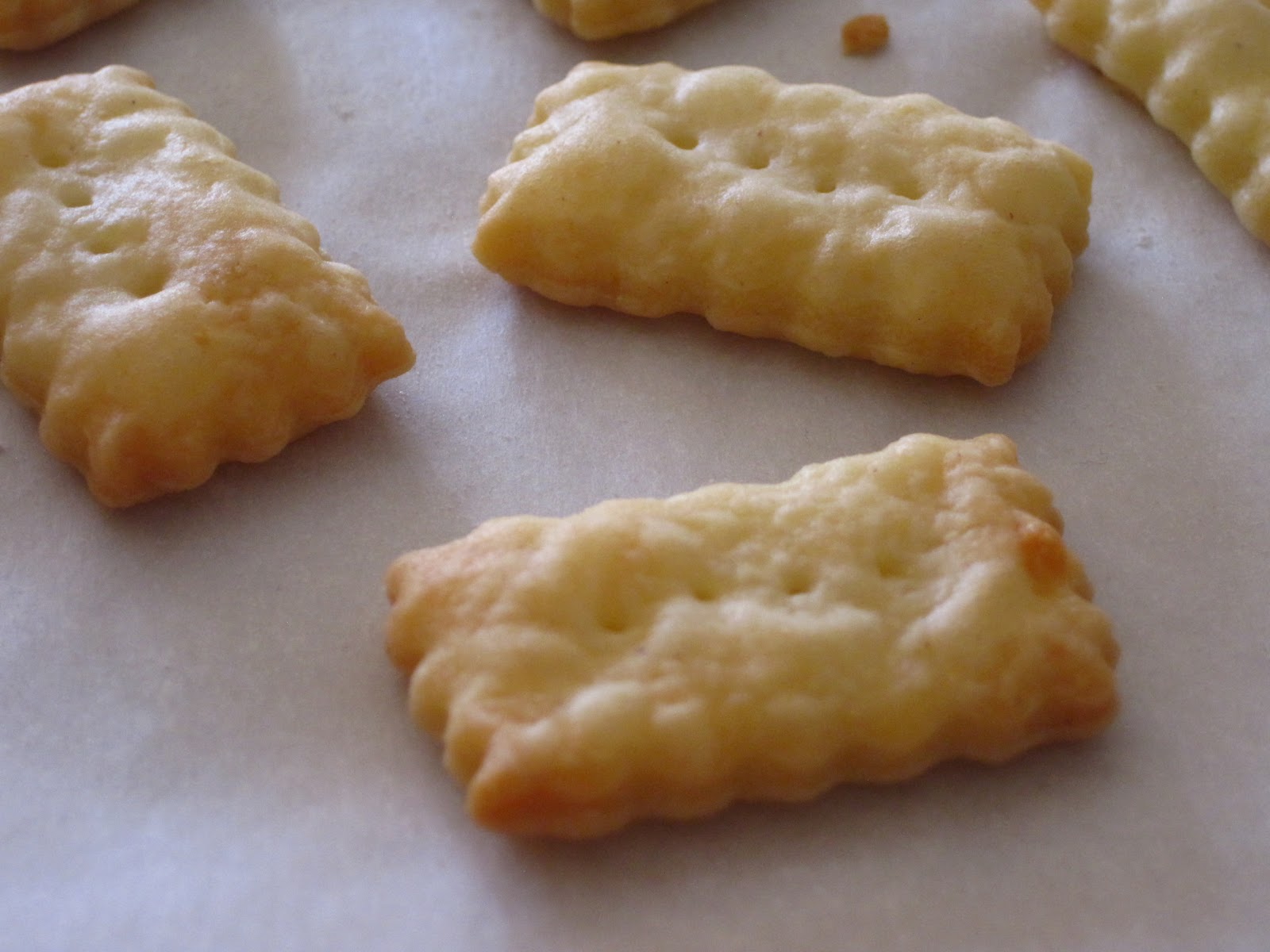 Alissamay's Sharp Cheddar Cheese Crackers