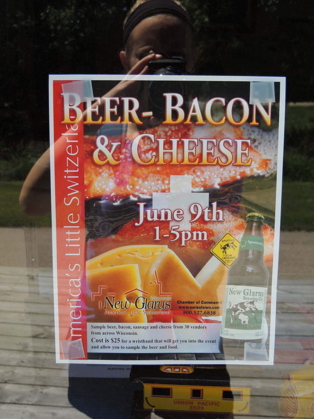 MORE THAN CURDS Beer. Bacon. Cheese. Festival!