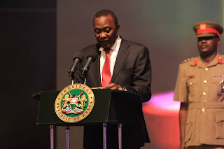 http://4.bp.blogspot.com/-tdEck2UK1xQ/Ubn699-fzgI/AAAAAAACWgg/vBWU3K8hCEw/s1600/Groove-Awards-Uhuru-Kenyatta.jpg