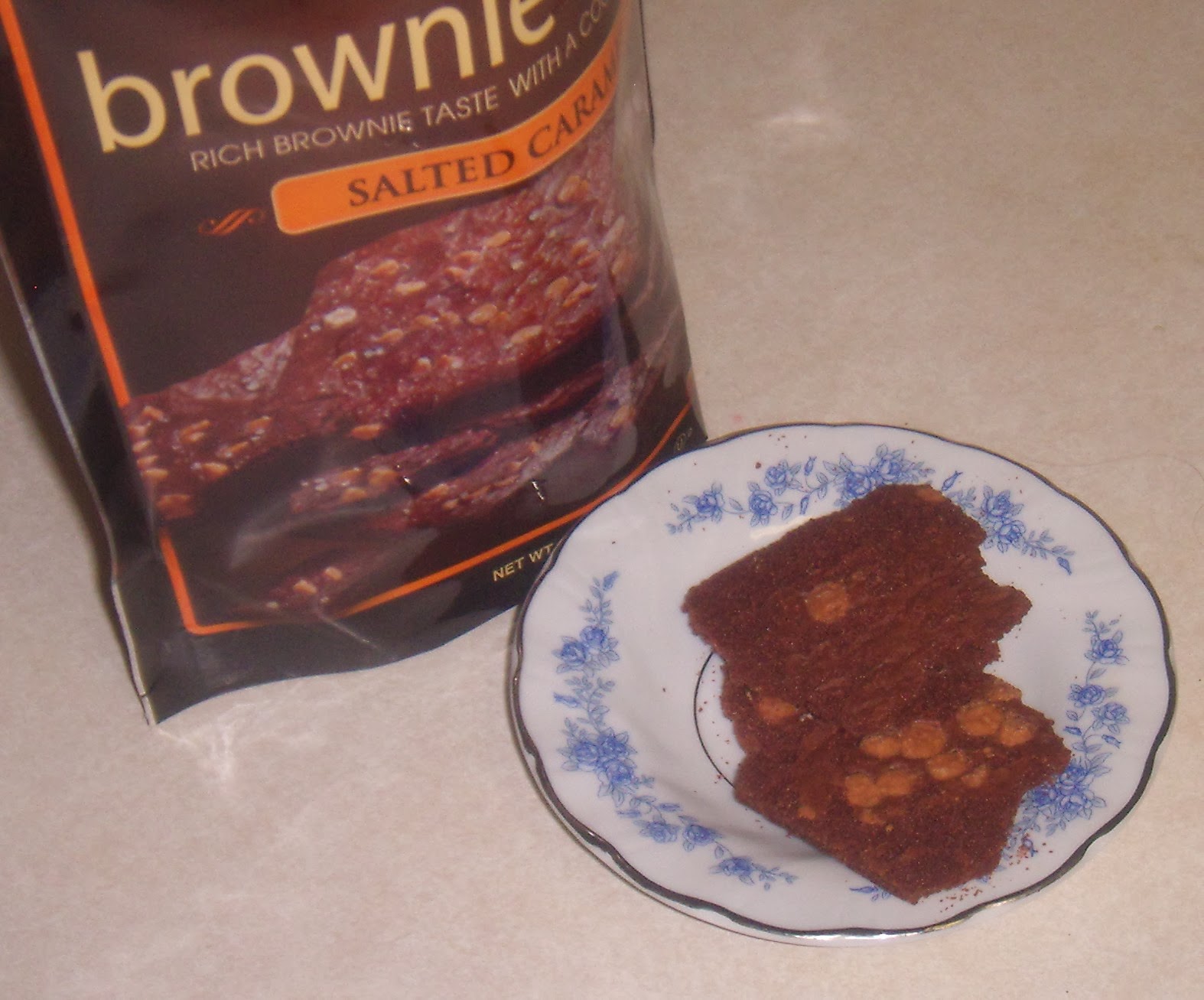 Mommie of 2 Brownie Brittle Review and Giveaway 12/12 CLOSED