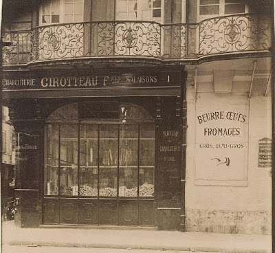 Balcon du 1 rue des Prouvaires à Paris vers 1900, photo de Atget