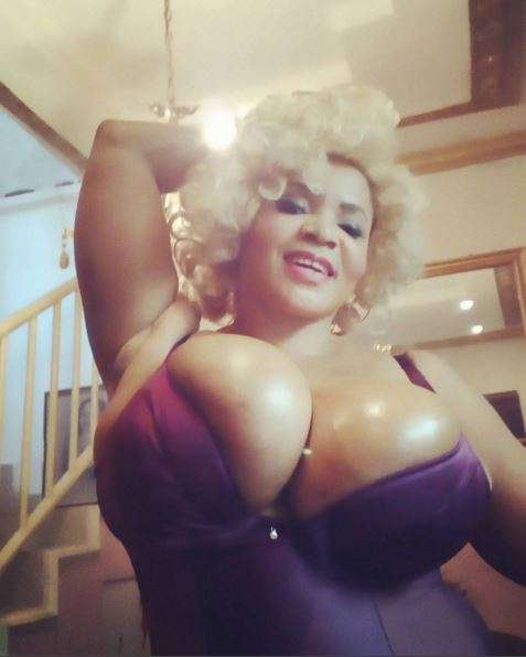 Nude blonde girl big tits