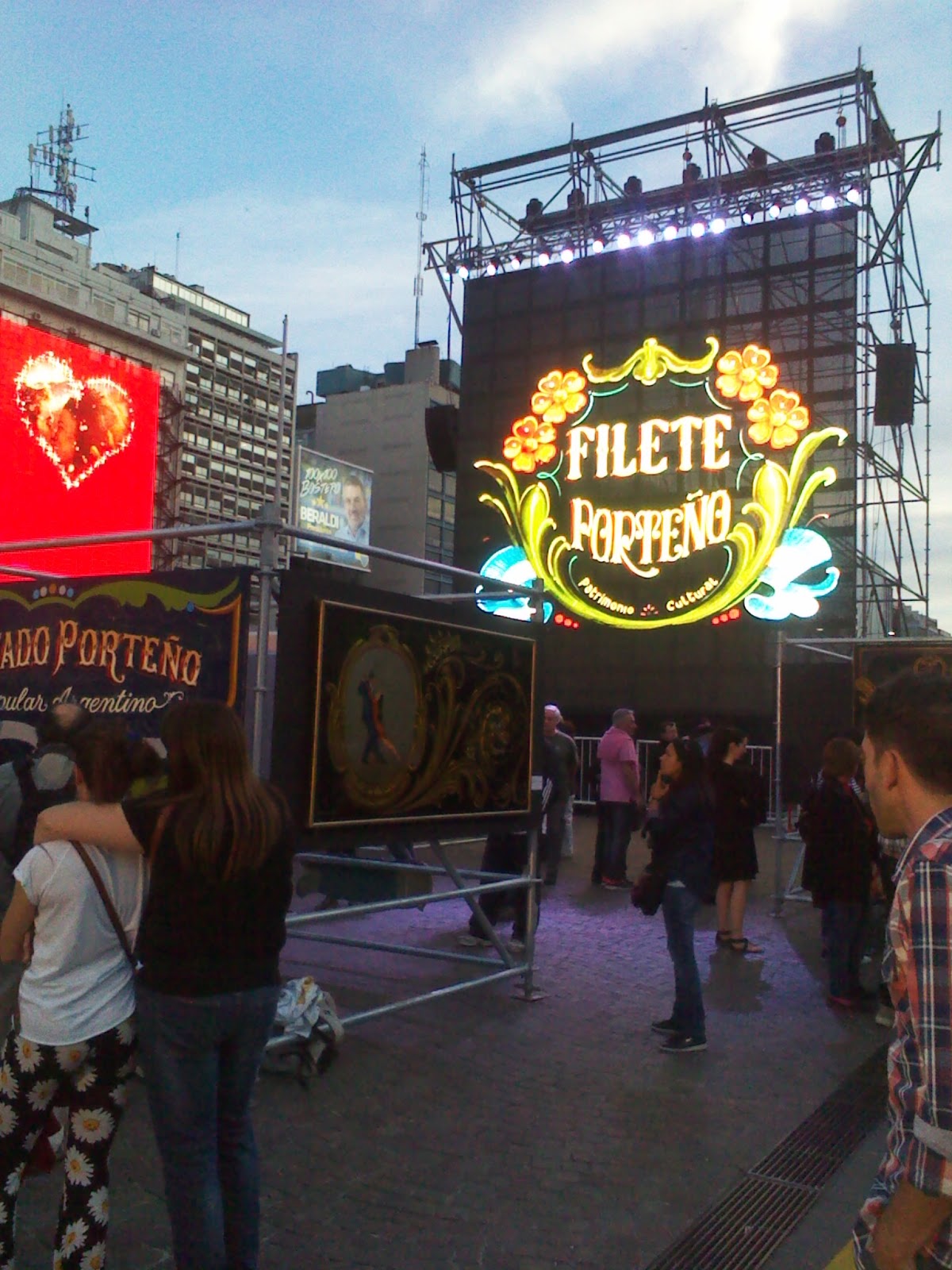 Mila Un Paso Al Costado Filete Porte 241 O Patrimonio