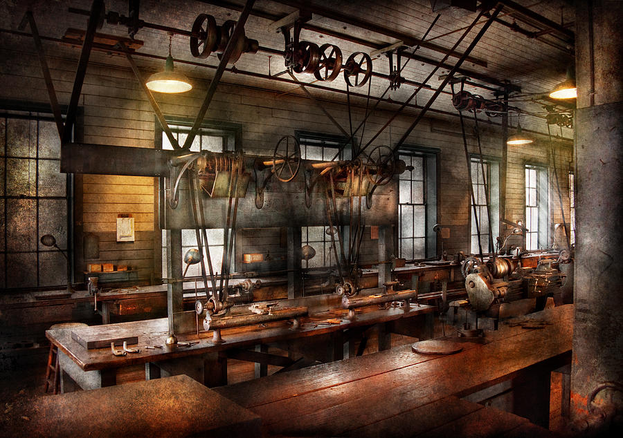 Sherlock Holmes: Steampunk Style for Inspiration