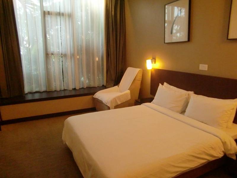 Blessedyouuu Siloso Beach Resort