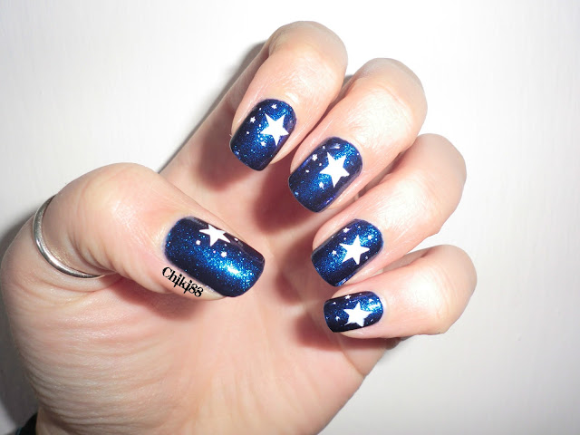 Nails of the week: Baci Perugina - foto con flash