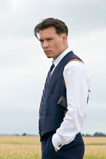 Johnny Depp hairstyle Pictures - Celebrity Hairstyle Ideas for Men