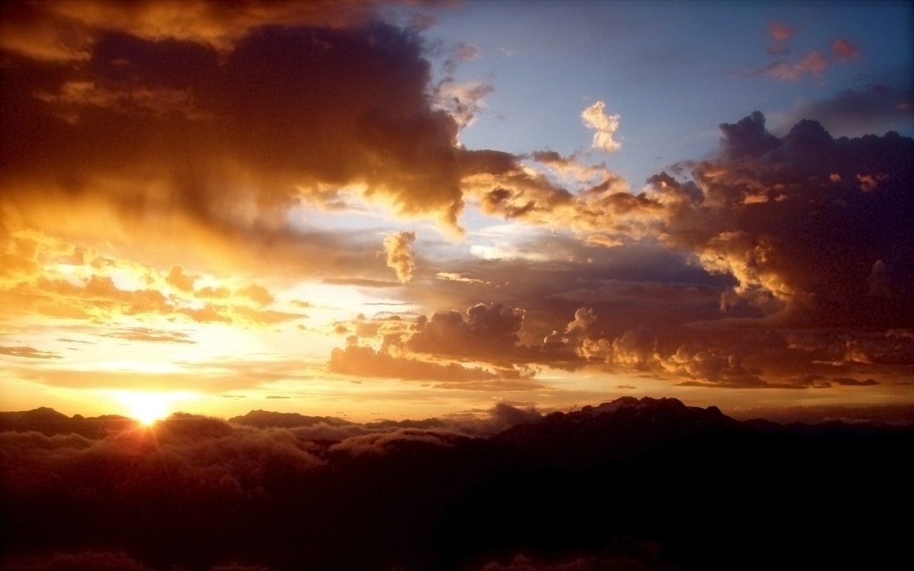 http://4.bp.blogspot.com/-tg8RsfZQpoc/TntH-pDHqnI/AAAAAAAAAcU/71HlLASBtAs/s1600/brown-storms-wallpaper.jpg