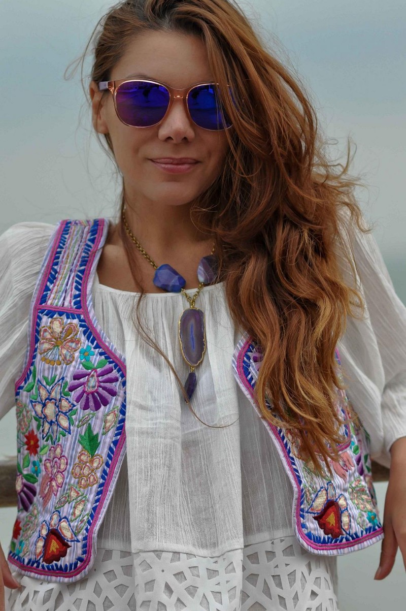 simona-mar-carrera-5001-craze-oversized-sunglasses-mirror-purple-agate-handmade-agate-necklace-blog-asos-petite-Trapeze-Dress-laser-cut-boho-PREMIUM-Waistcoat-Craft-Embroidery-hunter-wellington-boots.jpg
