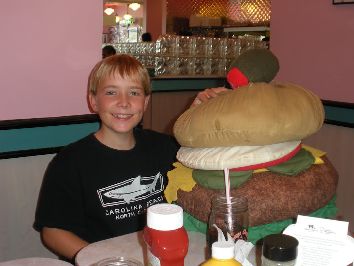 Adam and the giant cheeseburger