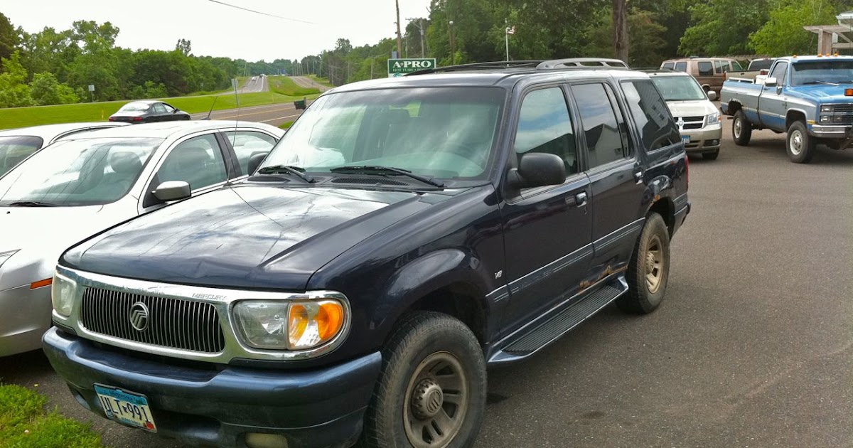 Red Key Realty 1998 Mercury Mountaineer AWD V8