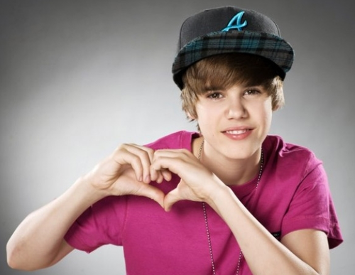 justin bieber never say never 2011. Teen sensation Justin Bieber