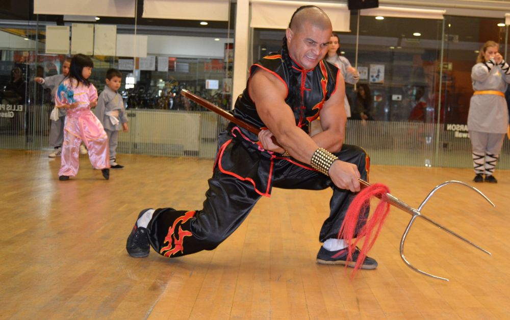 Infantil Defensa personal Infantil y Adultos - GrandMaster Senna y Master Paty Lee