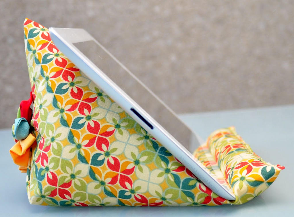 Tablet Stand Homemade at Tina Gentle blog