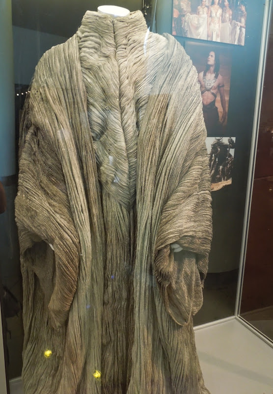 John Carter Matai Shang robes
