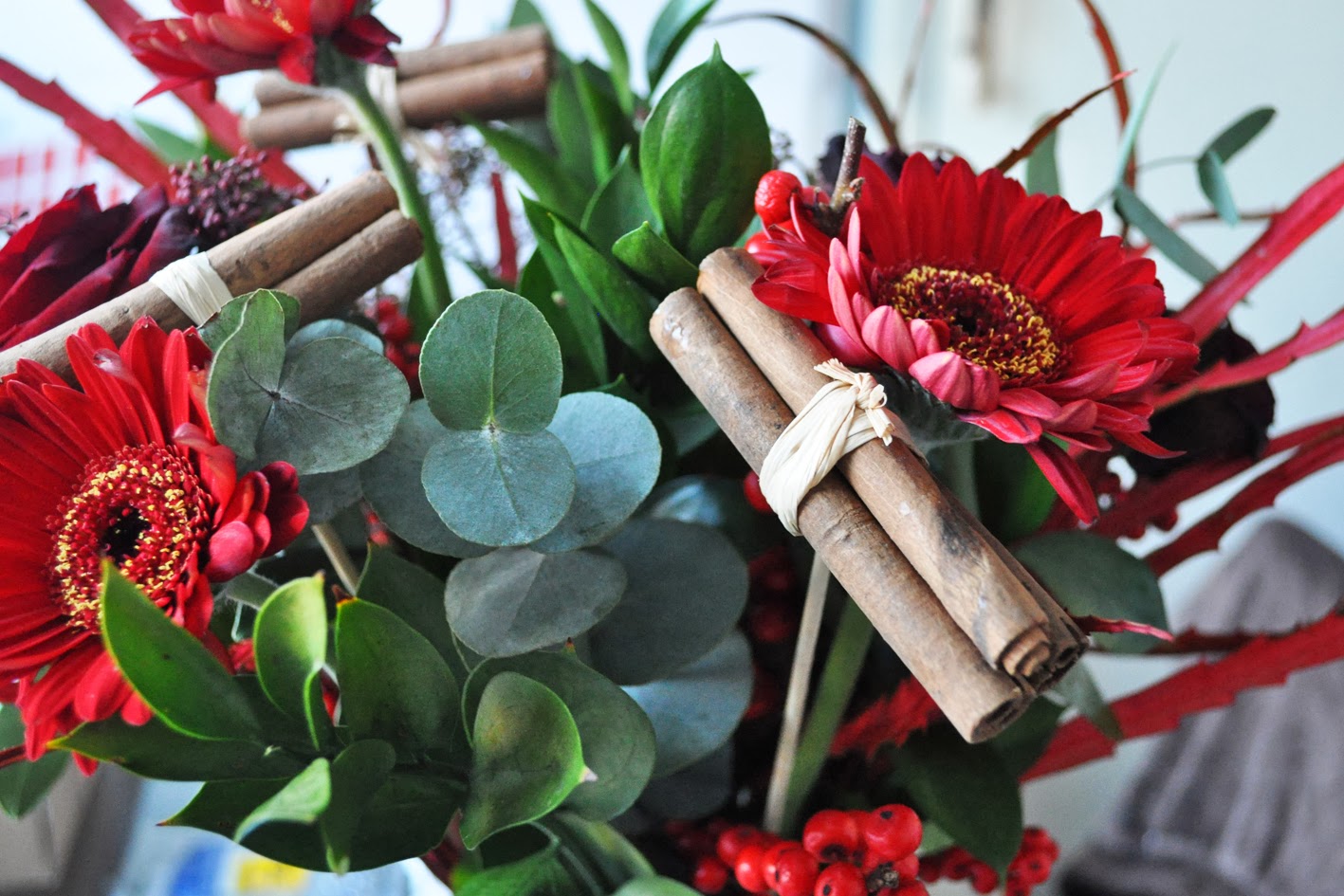 ... , beauty and lifestyle blog.: Review: Debenhams Christmas Flowers