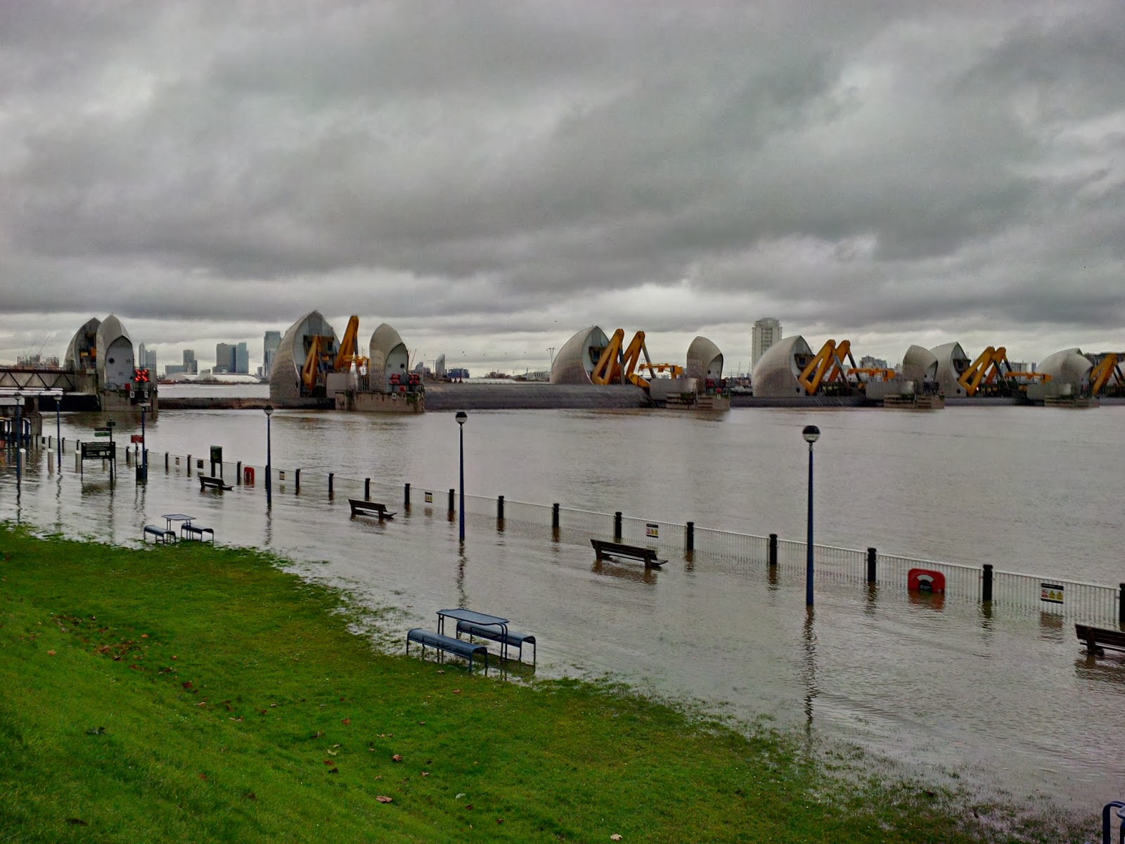 thames barrier thames barrier