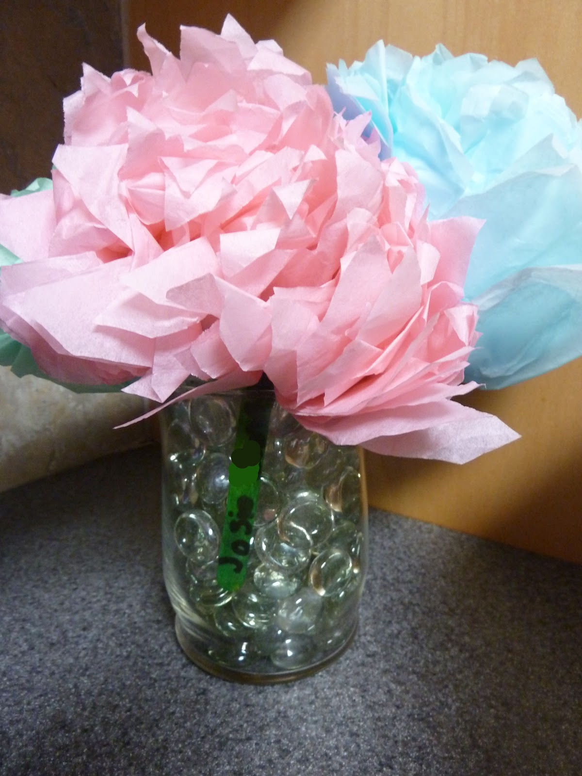 Room Mom Extraordinaire Tissue Paper Flowers